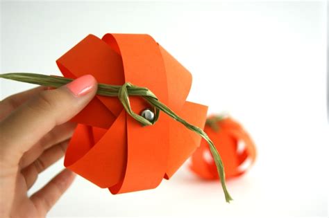 Paper Pumpkin Garland — A Charming Project