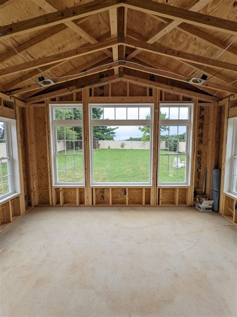 Welcome to my ranch-style home sunroom tour!