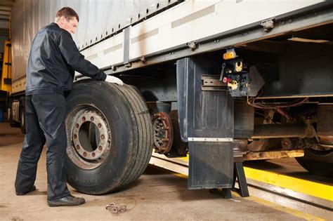 4 basic tire maintenance tips for truckers - Double D Distribution