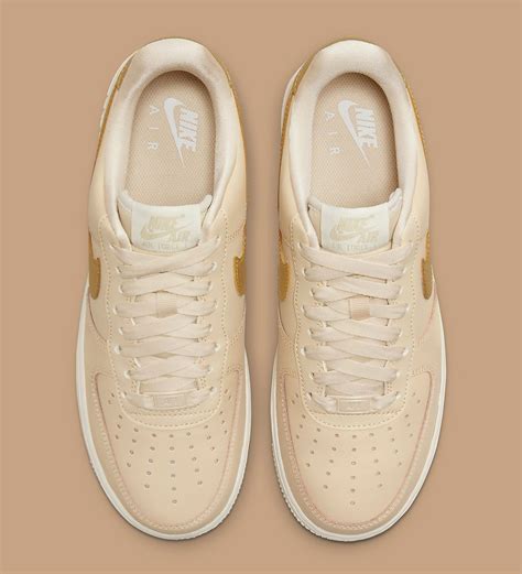 Official Images // Nike Air Force 1 Low "Gold Swoosh" | HOUSE OF HEAT