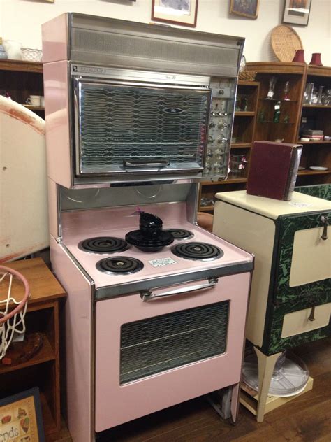 Vintage 1950's pink frigidaire electric oven/stove | Modern dining room ...