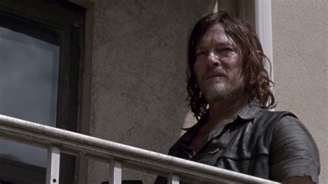 The Walking Dead: A Gut-Wrenching Fight Scene - TV Guide