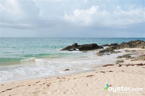 See It Before It's Gone: The Bioluminescent Bay of Vieques | Oyster.com