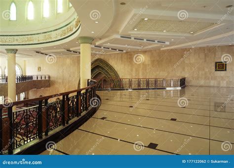 Architecture Inside of Al Faruq Mosque. Editorial Photography - Image ...