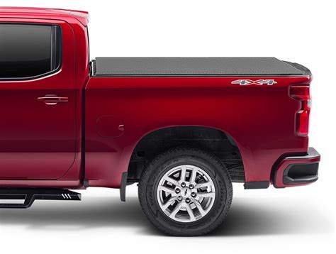 Lund Genesis Soft Roll Up Tonneau Cover | RealTruck