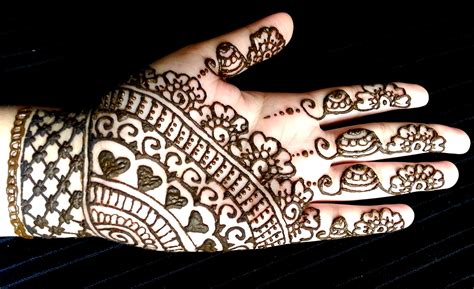 51+ Easy & Simple Mehndi Designs for Kids