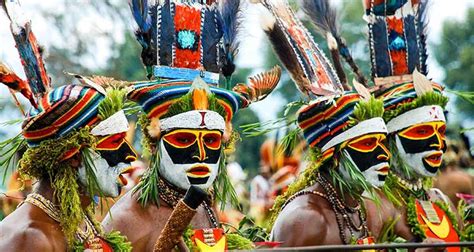 Visit Papua New Guinea: Tribal dances, Goroka Show, friendly people