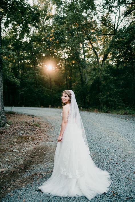 bridal portrait ideas and inspiration — Carolina Country Weddings