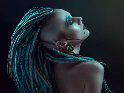 Pretty girl with dreadlocks posing in studio by Black-Bl00d on DeviantArt