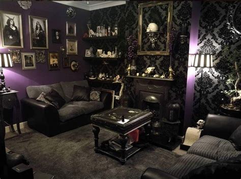 Pin by Kimberly Pardi on Glorious Girly/Creepy Room Inspiration ...