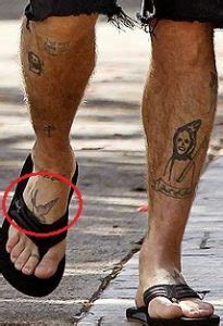 Justin Theroux's 14 Tattoos & Their Meanings - Body Art Guru