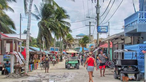 Guide to Caye Caulker, Belize - Where to Eat, Sleep & Play