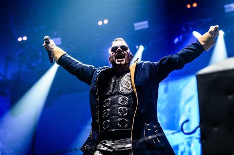 Sabaton live in Gothenburg (2020-02-14) : r/sabaton