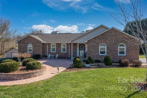 Morganton, NC Real Estate - Morganton Homes for Sale | realtor.com®