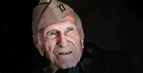 Louis Zamperini - Prisoner of War Survivor, Family, Childhood - Louis Zamperini Biography