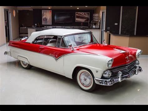 Hecho para recordar Decorativo erótico 1955 ford fairlane convertible ...