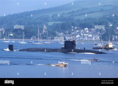 Royal Navy Trafalgar Class Nuclear Powered Submarine - vrogue.co