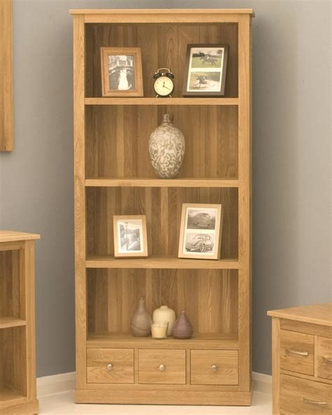 Classic Solid Oak Bookcase With Drawers This splendid contemporary large oak bookcase is m ...