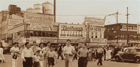 The 1916 stunt that made Nathan’s Famous a Coney Island hot dog icon | Ephemeral New York