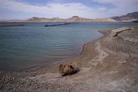 Diver finds another set of human remains near Lake Mead marina - CBS News