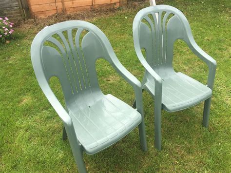 Green Plastic Garden Chairs Wilko - Green plastic garden chairs in KT6 London for £3.00 for ...