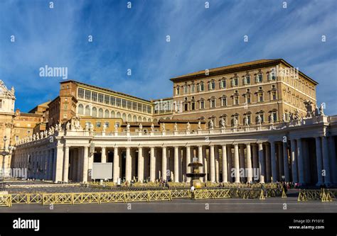 Apostolic palace vatican hi-res stock photography and images - Alamy