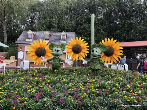 2019 epcot flower and garden festival topiaries | the disney food blog