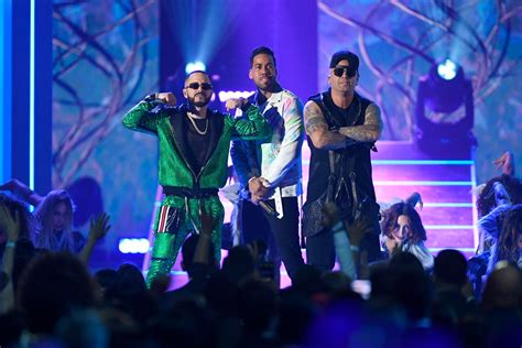 Wisin Y Yandel Keep Their Reggaeton Reunion Going With A Billboard Latin Hit