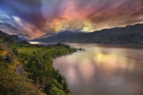 Stormy Sunset Over Columbia River Gorge At Hood River Photograph by ...