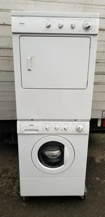 Full sized front load GE Stackable washer dryer set Victoria City ...