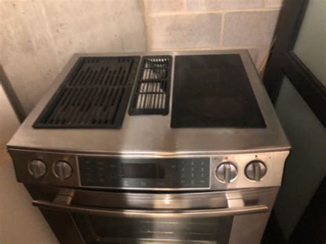 Jenn Air Range and Oven | Stoves, Ovens & Ranges | Calgary | Kijiji