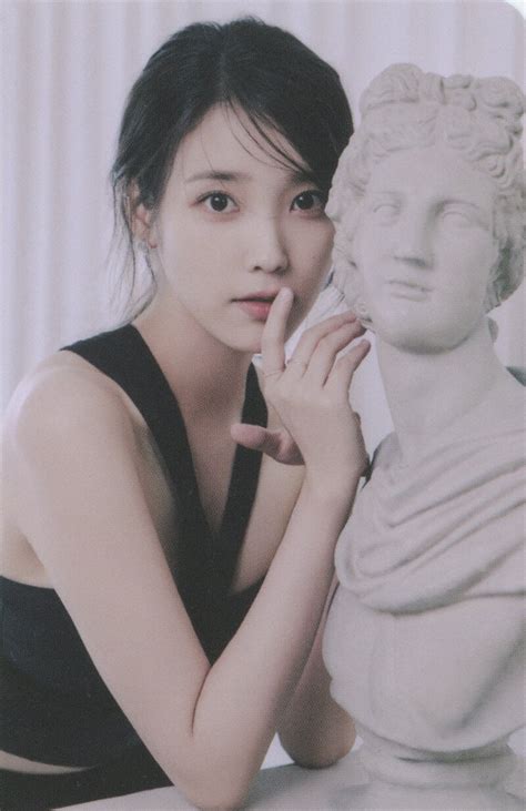 IU 2023 Season's Greetings (Scans) | kpopping