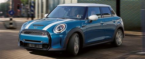 MINI Cooper 4 Door Hardtop Interior Review | MINI of Annapolis