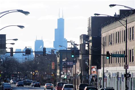 Lincoln Square in Chicago - Family-Friendly Living with a Local Focus – Go Guides