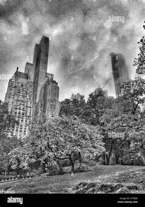 Central park skyline Stock Photo - Alamy