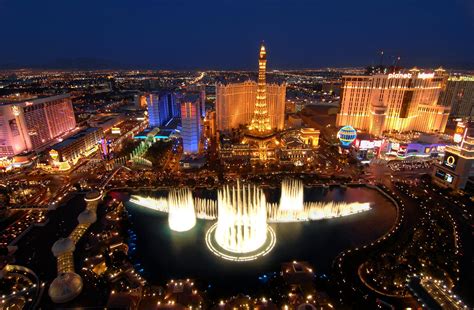 Bellagio Fountain, The Grandest Fountain At The Bellagio Hotel, Las ...