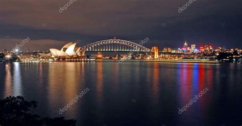 Sydney night skyline – Stock Editorial Photo © rorem #7585092