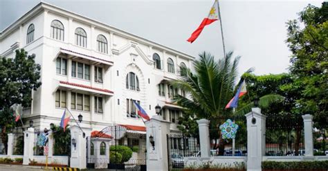 The Malacañang Palace: 5 Facts to Know About The Presidential Palace - Pinoy Builders