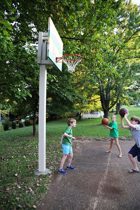 how to build a basketball goal {+ paint it with frogtape} - the handmade home | Fai da te, Immagini