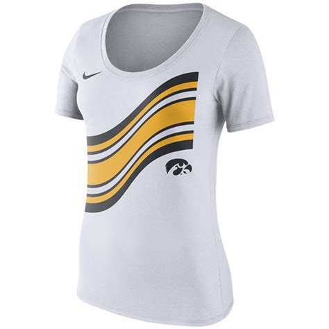 Iowa Hawkeyes Women’s Flag Scoop Tee