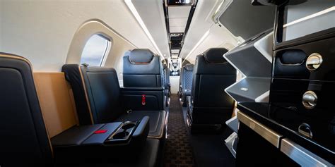 Embraer Phenom 300 Interior