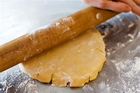 Perfect Pie Crust | The Pioneer Woman | Perfect pie crust, Perfect pies ...