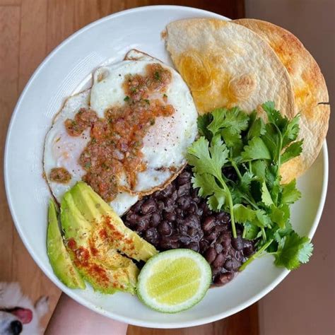 10 Guatemalan Breakfast Foods (What the Locals Eat) - Chef's Pencil