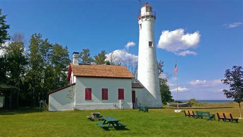 Sturgeon Point Lighthouse | Sturgeon Point Lighthouse is loc… | Flickr