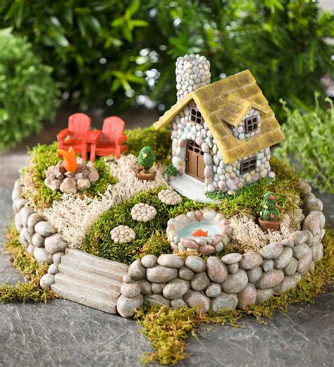 35 Miracle DIY Miniature Fairy Garden Ideas | HomeMydesign