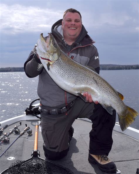 World Record Brown Trout Caught in Sturgeon Bay - Jimmy D's River Bugs