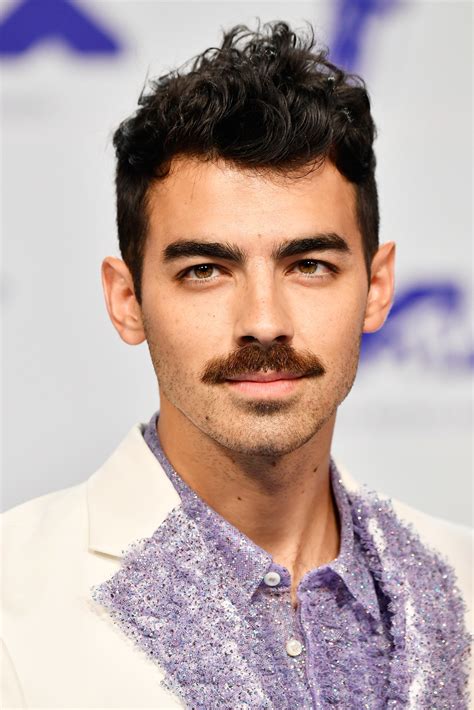 22 Pictures That Show Joe Jonas' Dramatic Hair Journey