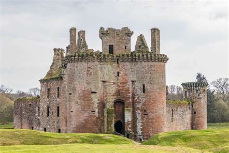 Caerlaverock Castle | Castle in Caerlaverock, Dumfriesshire ...