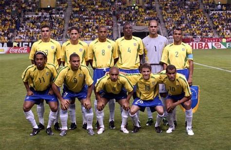 10 greatest Brazilian footballers of all time