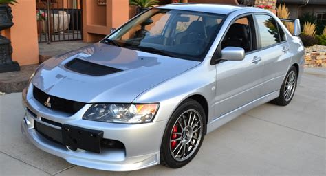 10K-Mile Mitsubishi Lancer Evo IX MR Should Be On Your Bucket List | Carscoops